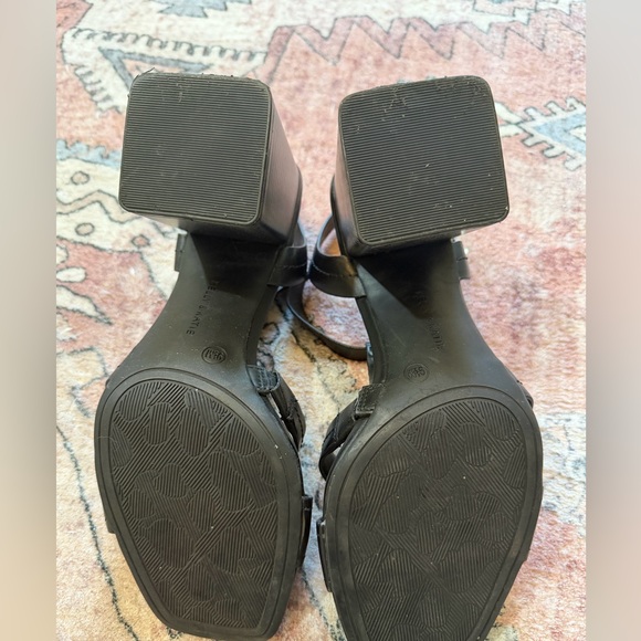 Kelly & Katie Black Strappy Heels - Picture 6 of 6